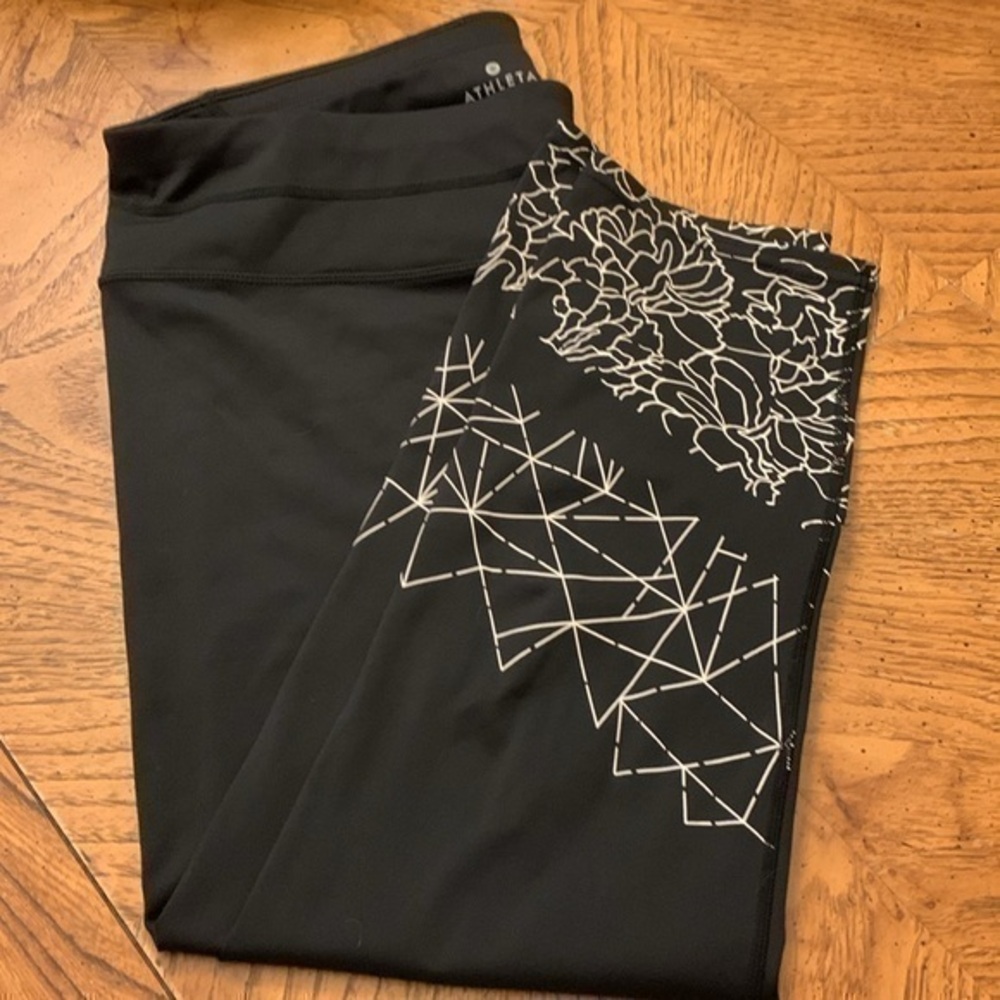Athleta leggings size M